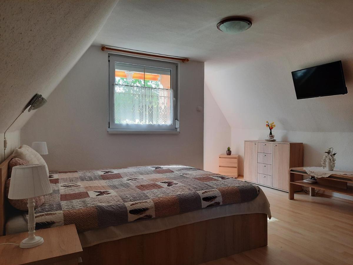 Dora Apartmanhaz Залакарош Екстер'єр фото