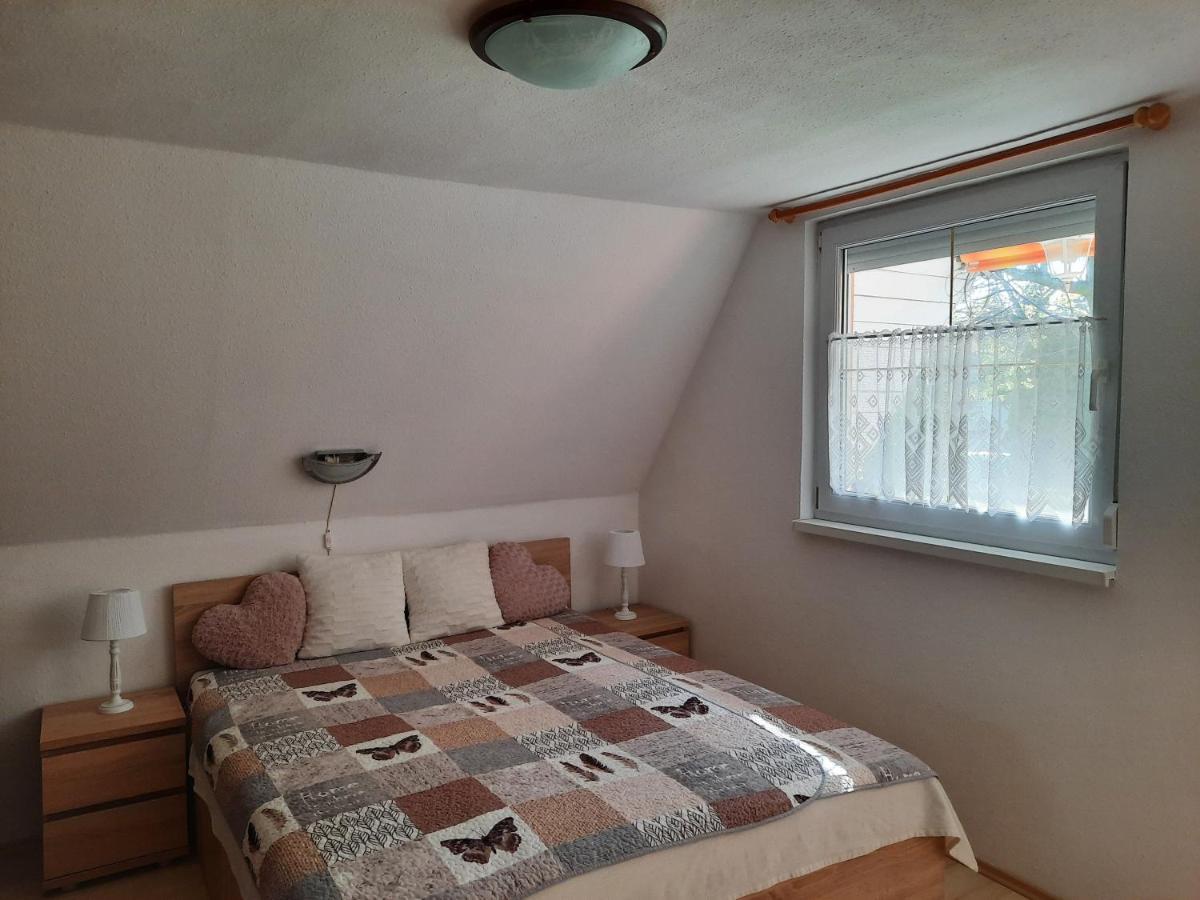 Dora Apartmanhaz Залакарош Екстер'єр фото